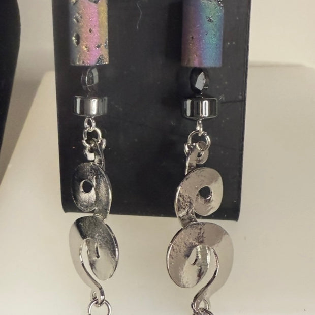 Mittnight Earrings