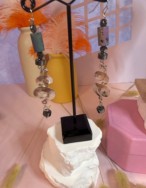 Mittnight Earrings