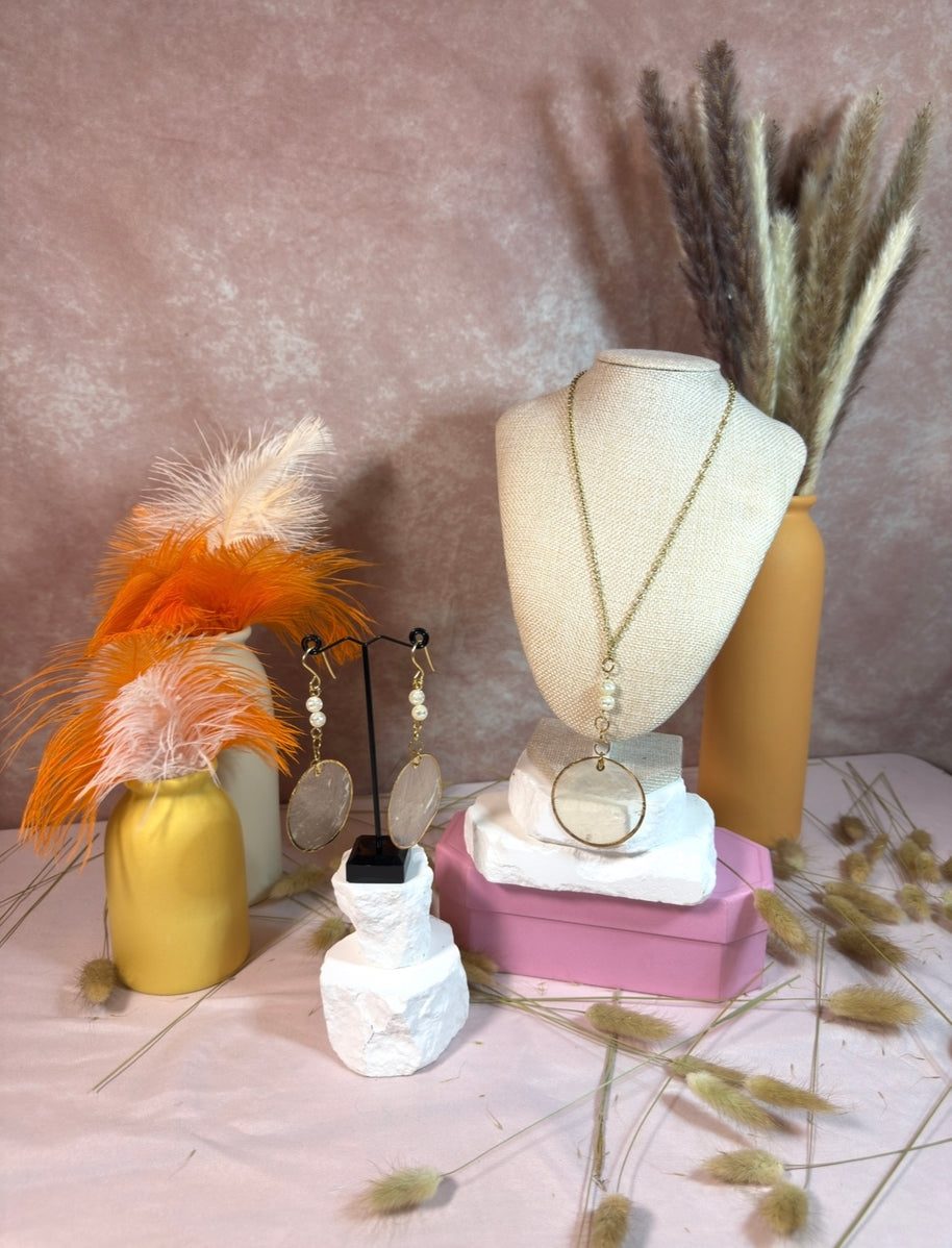 She Sells Seashells Necklace